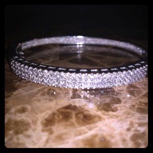14kt. White gold bracelet with 90 diamonds